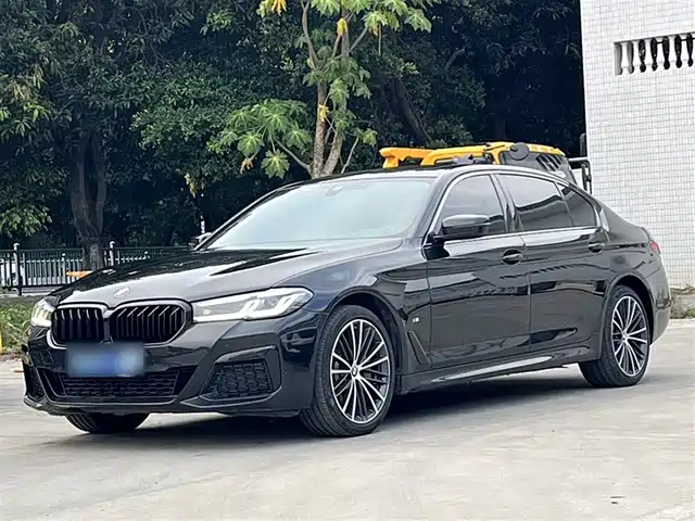BMW  5 SERIES