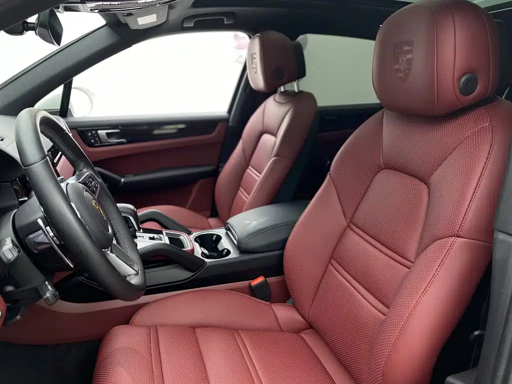 Porsche Cayenne — миниатюра 17