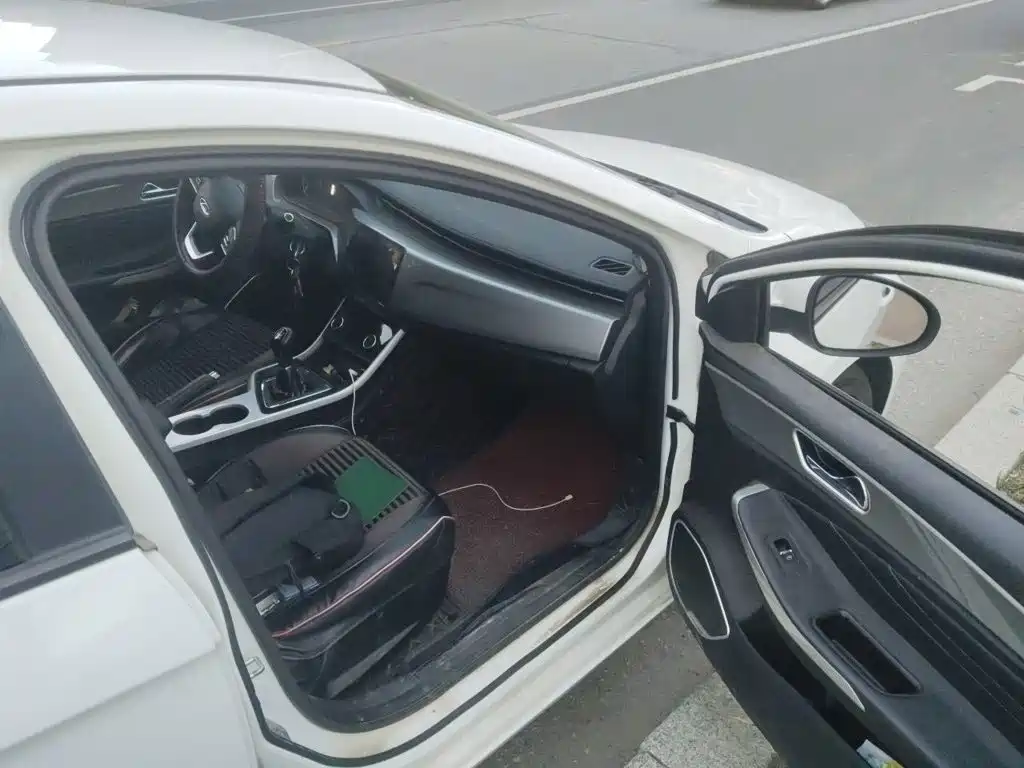 Chery Arrizo 5 — миниатюра 18
