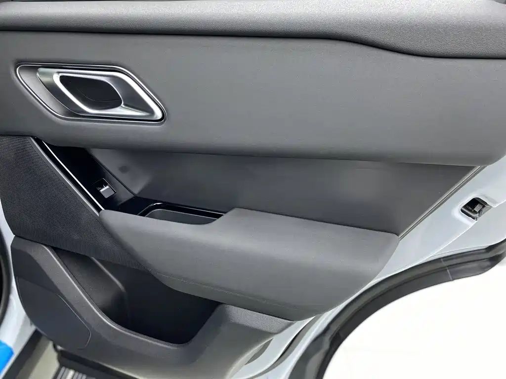 Land Rover Velar — миниатюра 38