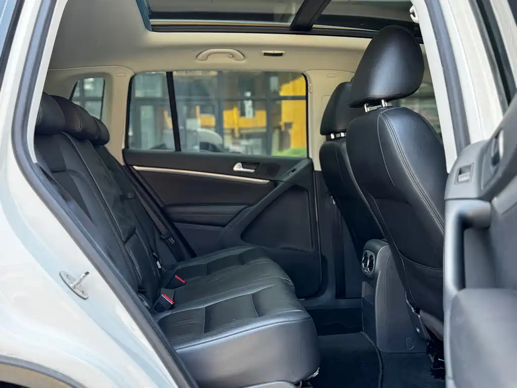 Volkswagen Tiguan — миниатюра 14