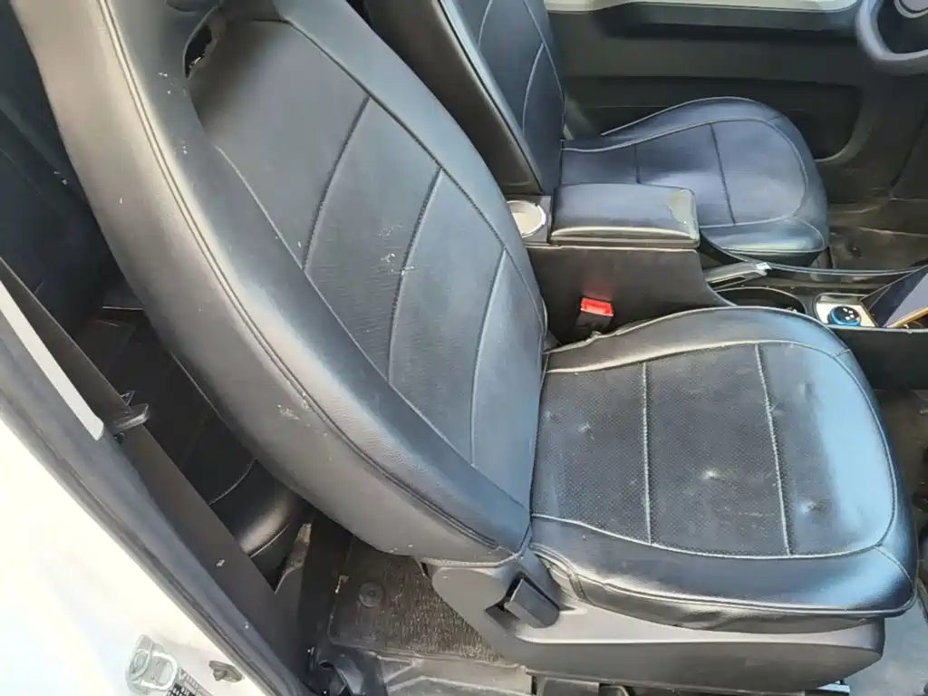Wuling MINIEV — миниатюра 25