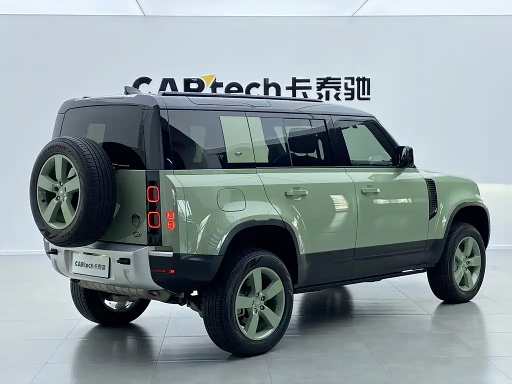 Land Rover Defender — миниатюра 3