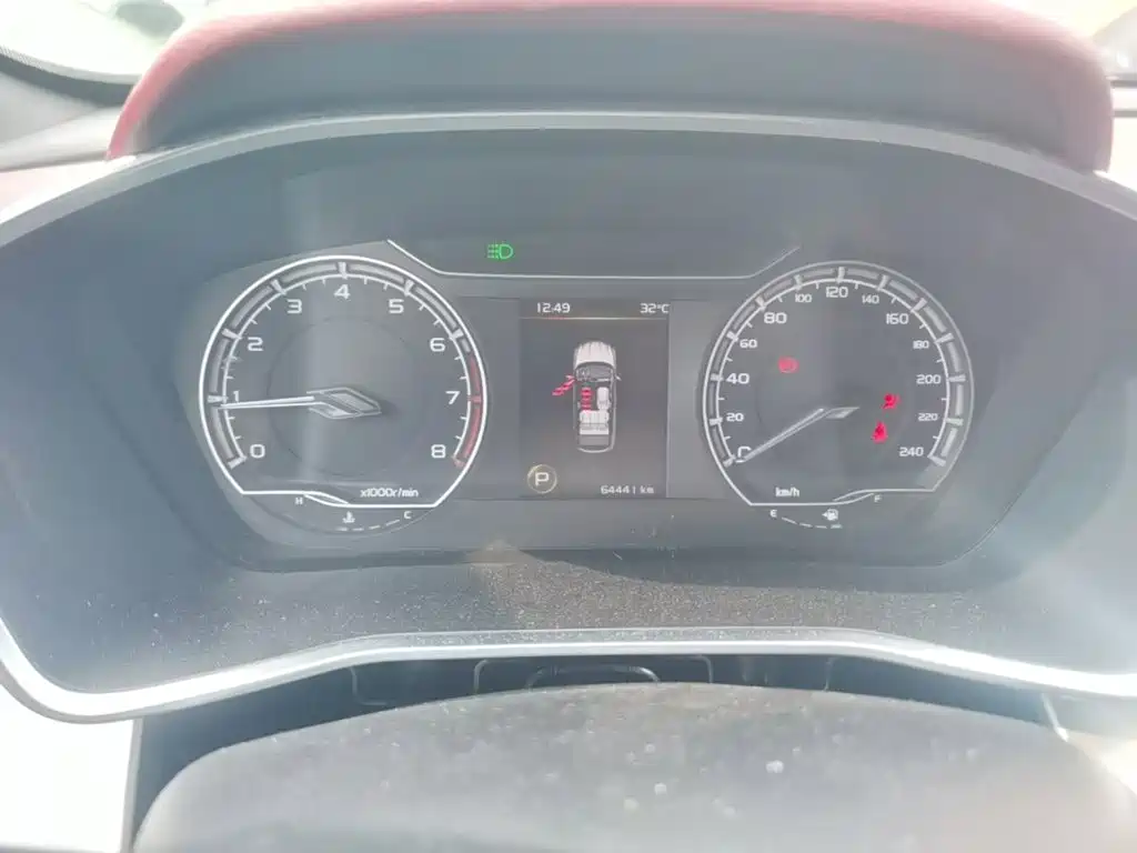 Geely Binyue — миниатюра 12