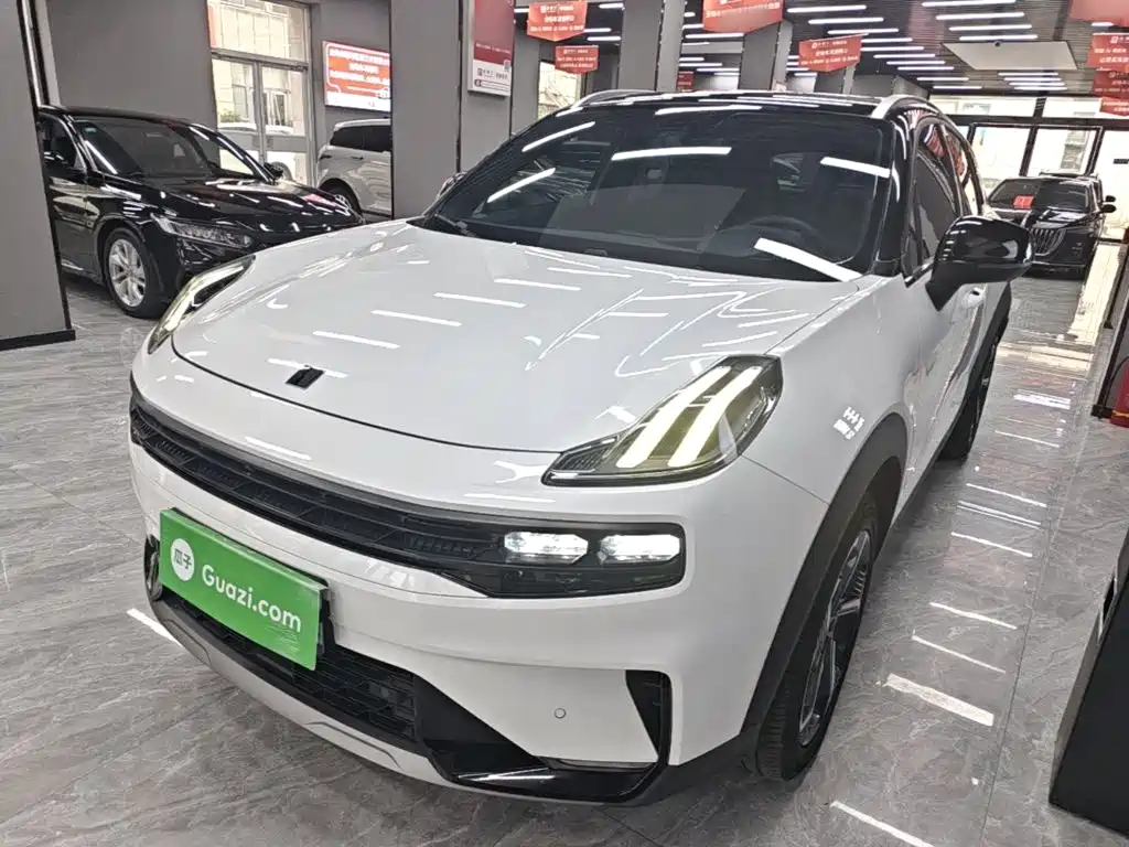 2022 Lynk & Co 06 - zdjęcie 1 z 25
