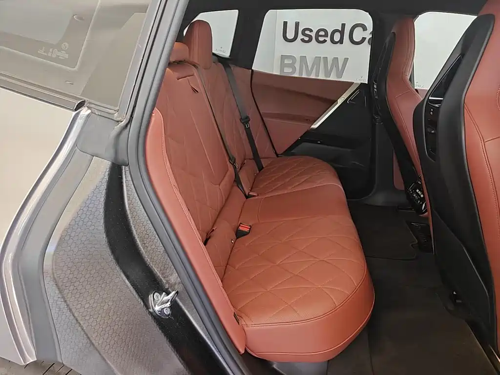 BMW BMW iX M60 — миниатюра 10