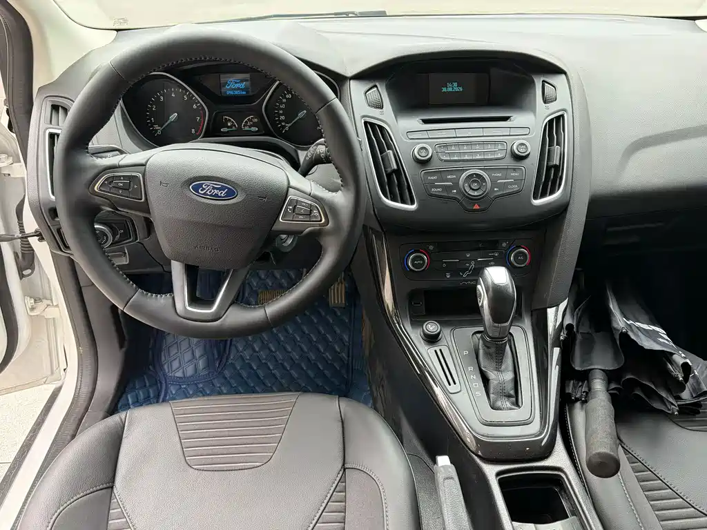 Ford Focus — миниатюра 9