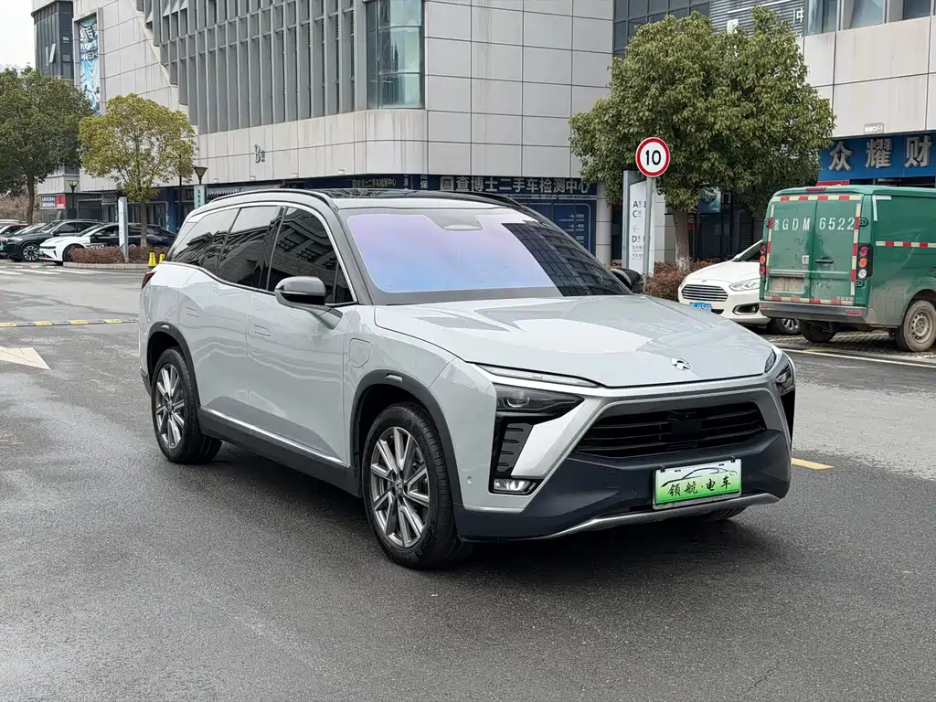 NIO NIO ES8