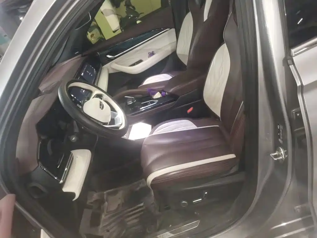 Geely Xingyue L — миниатюра 11