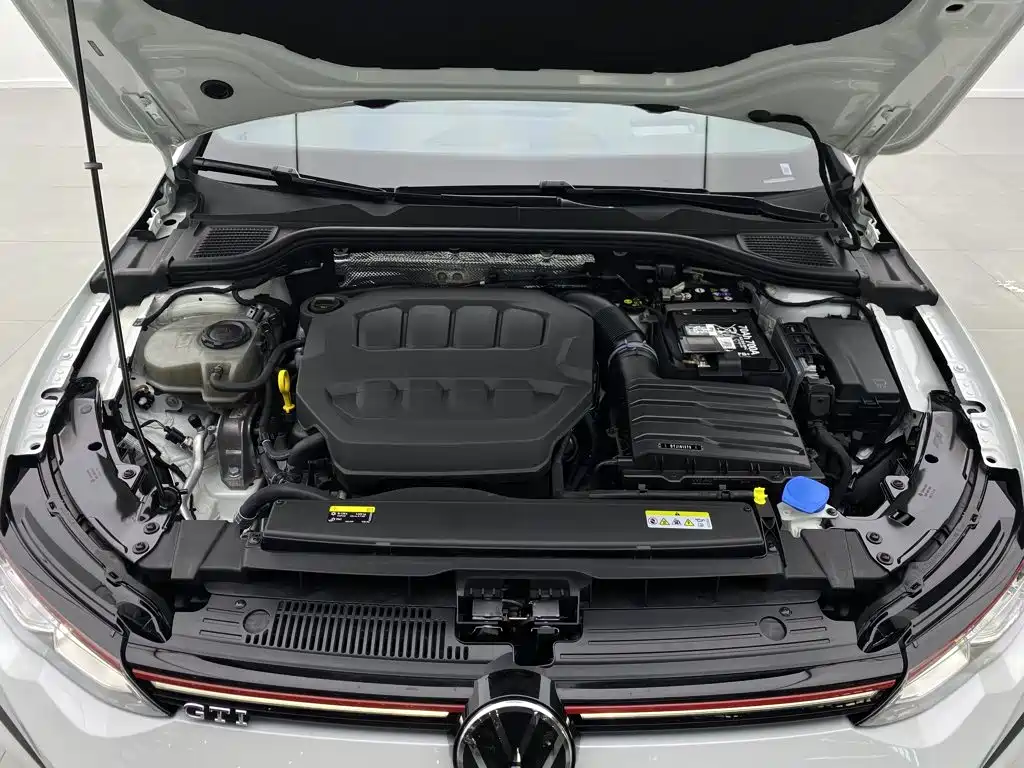 Volkswagen Golf GTI — миниатюра 8