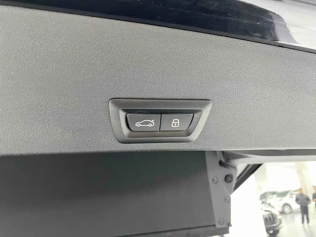 BMW XM — миниатюра 27