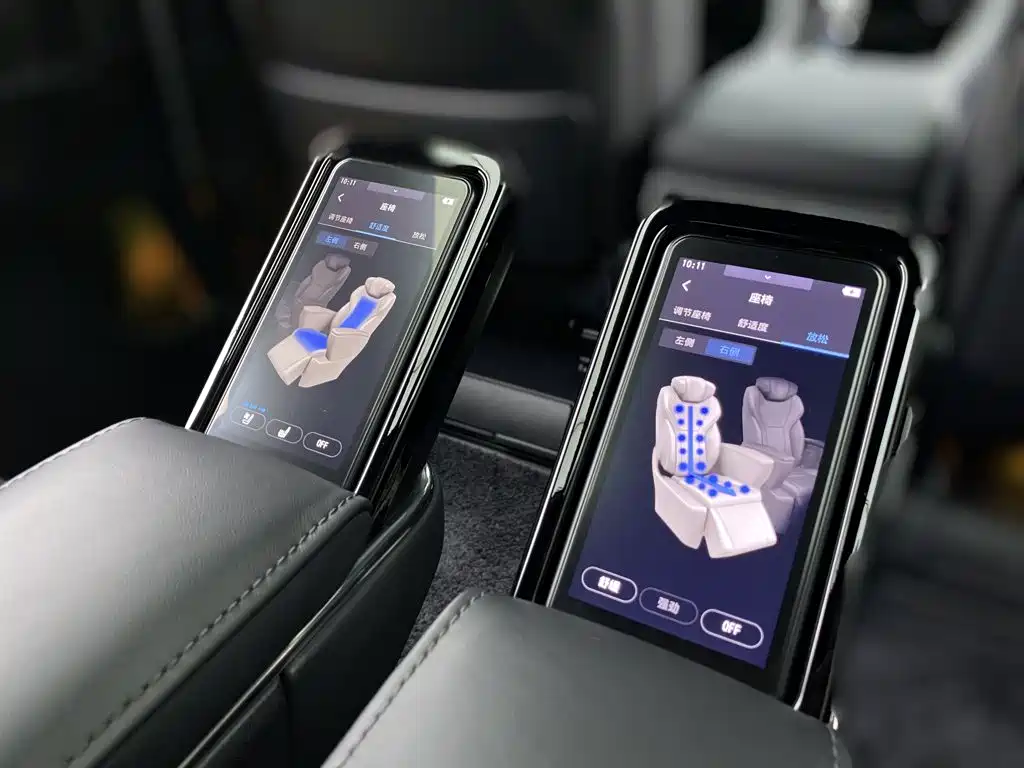 Toyota Vellfire — миниатюра 25