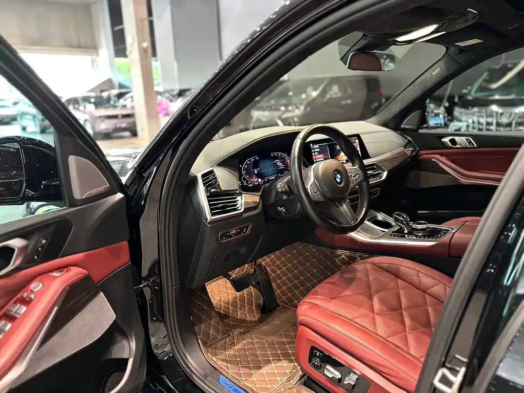BMW X5 2022 xDrive 40Li M Sport
