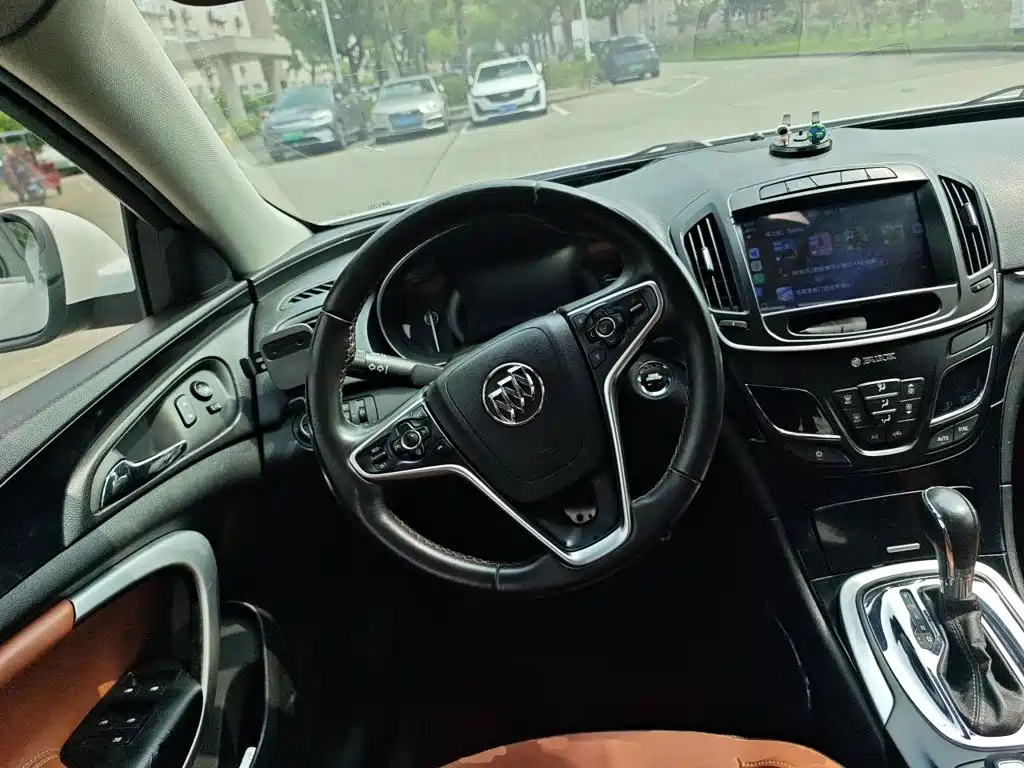 Buick Regal — миниатюра 7
