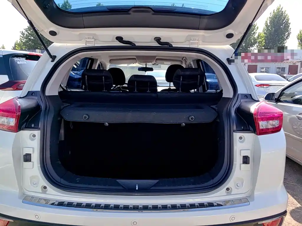 BAIC Senova X35 — миниатюра 19