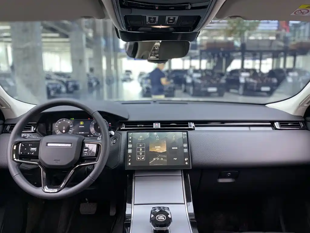 Land Rover Velar — миниатюра 8