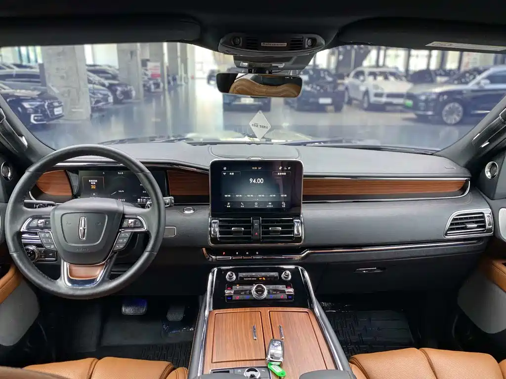 Lincoln Navigator — миниатюра 15