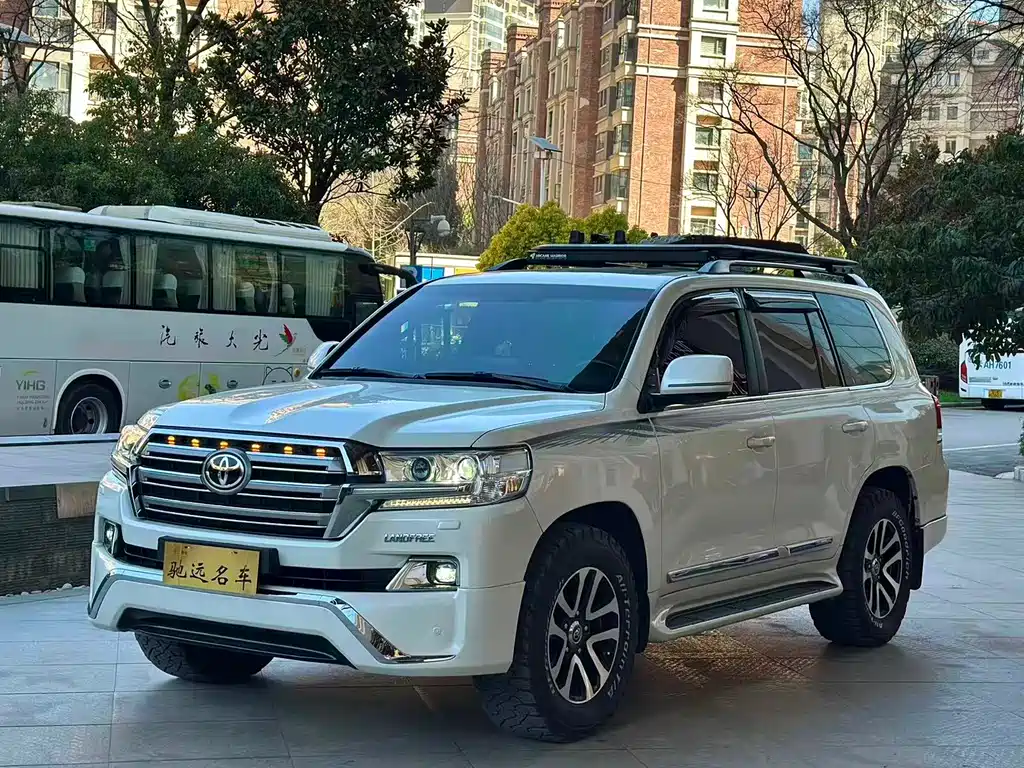Toyota Land Cruiser 2020