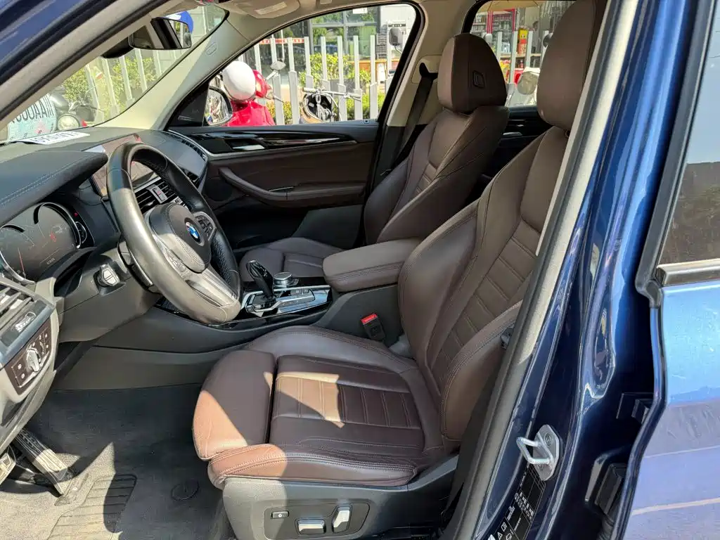 BMW X3 — миниатюра 8