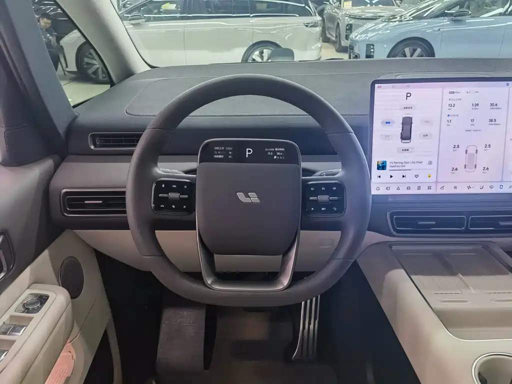 Li Auto MEGA 2024 Ultra