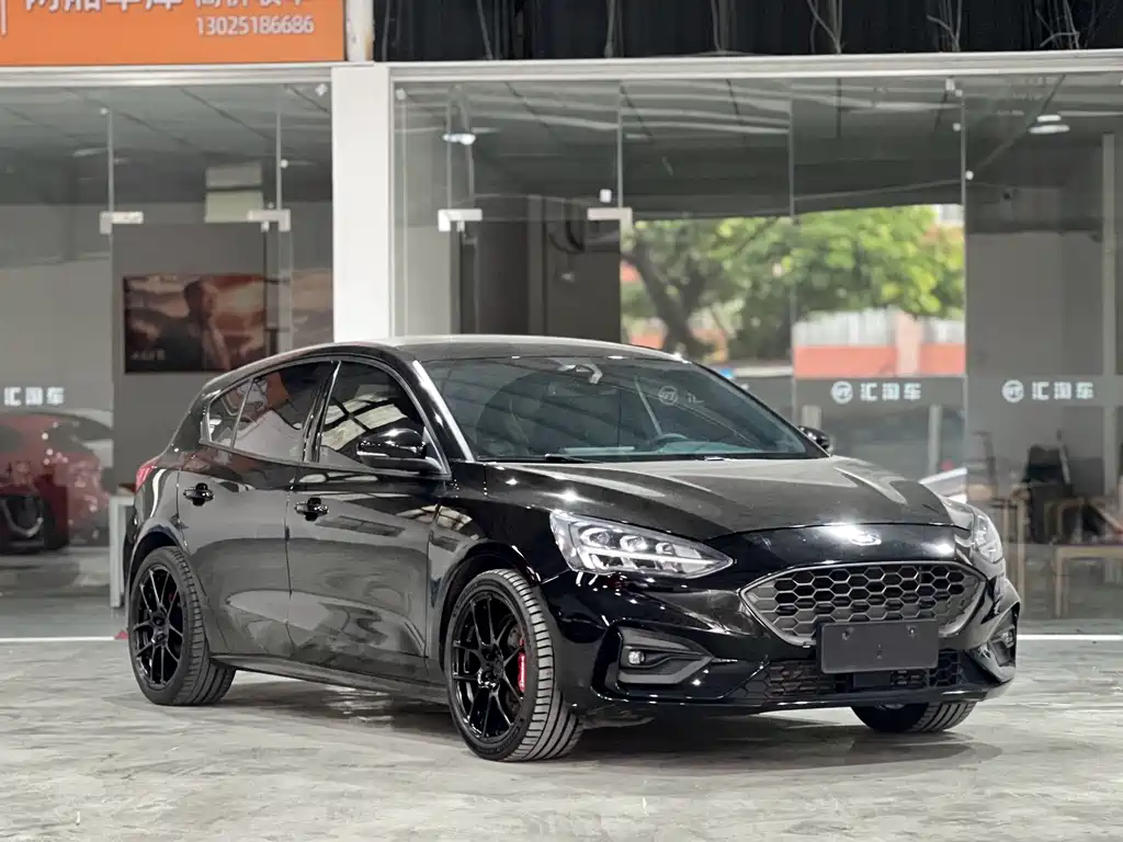 Ford Focus — миниатюра 3