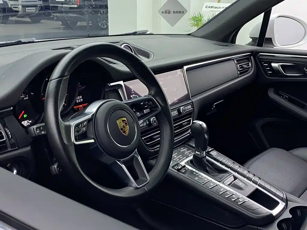 Porsche Macan — миниатюра 30