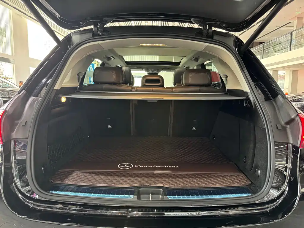 Mercedes-Benz GLE (Import) — миниатюра 20