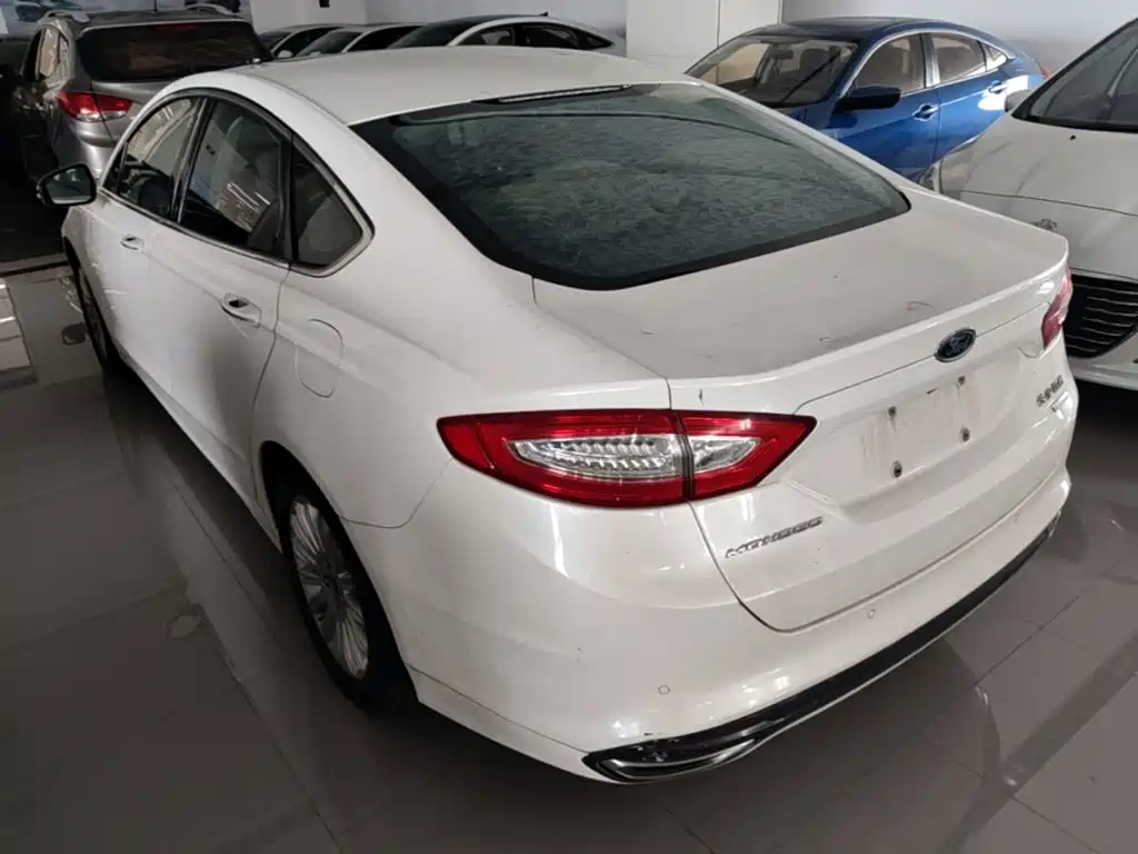 Ford Mondeo — миниатюра 5