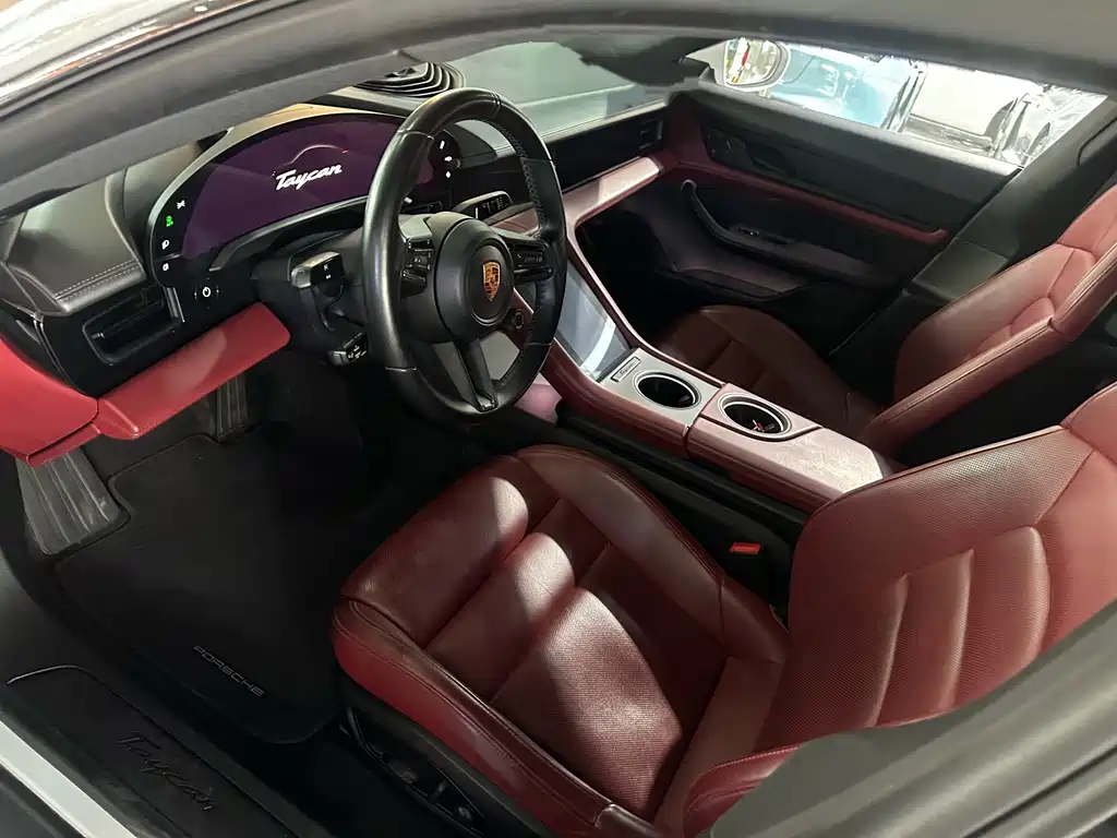 Porsche Taycan — миниатюра 4