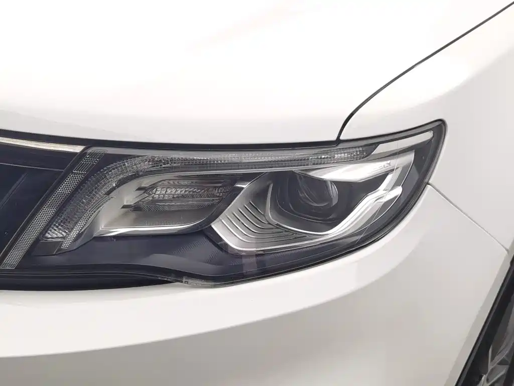 Geely Boyue — миниатюра 7
