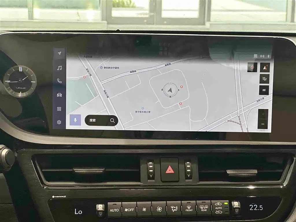Lexus ES — миниатюра 15