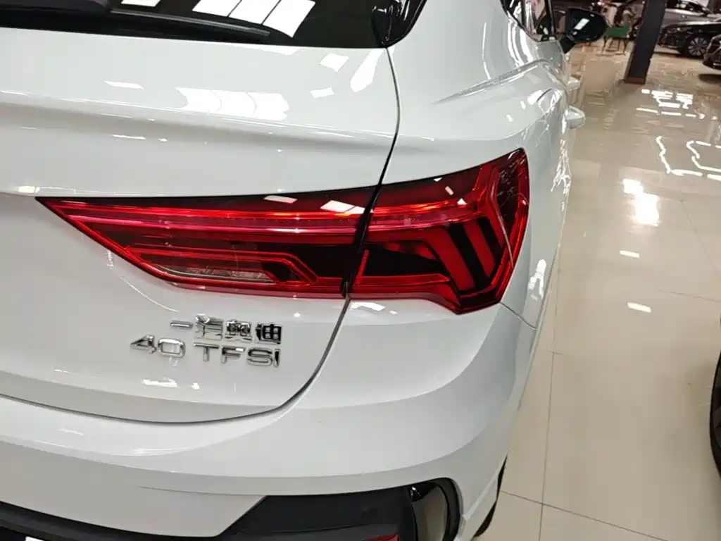 Audi Q3 Sportback — миниатюра 8