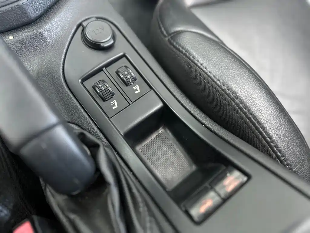Peugeot 308 (Import) — миниатюра 13