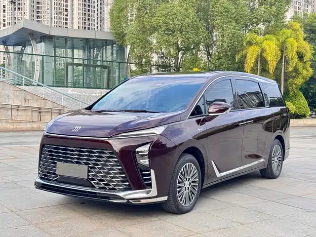 BUICK GL8 NEW ENERGY 2024