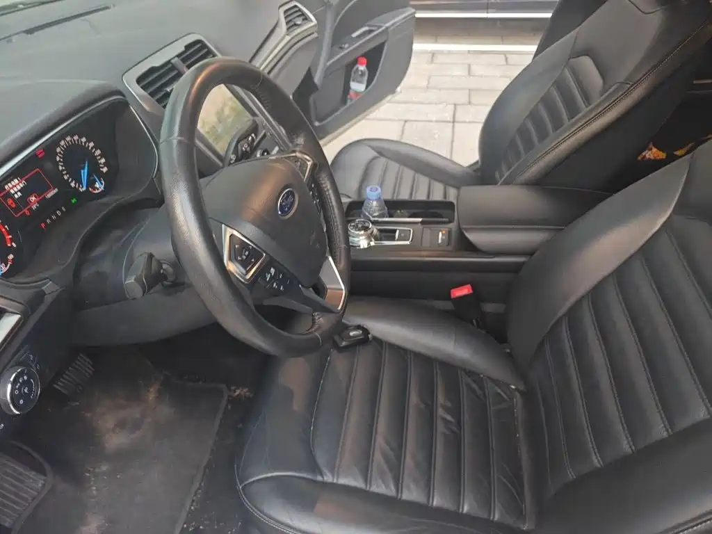 Ford Mondeo — миниатюра 8