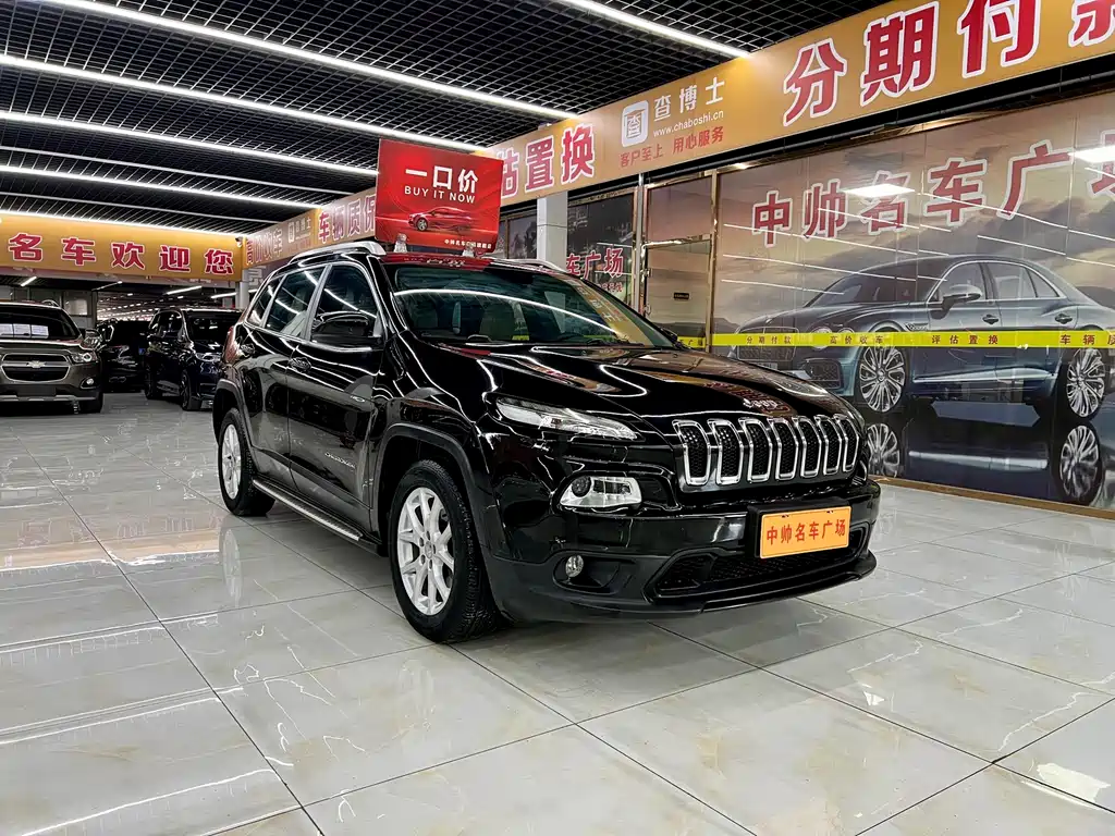 Jeep Cherokee — миниатюра 3