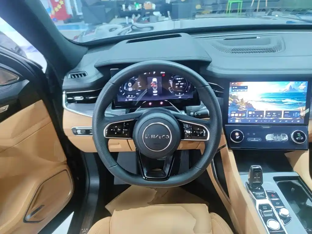 Lynk & Co 09 — миниатюра 11