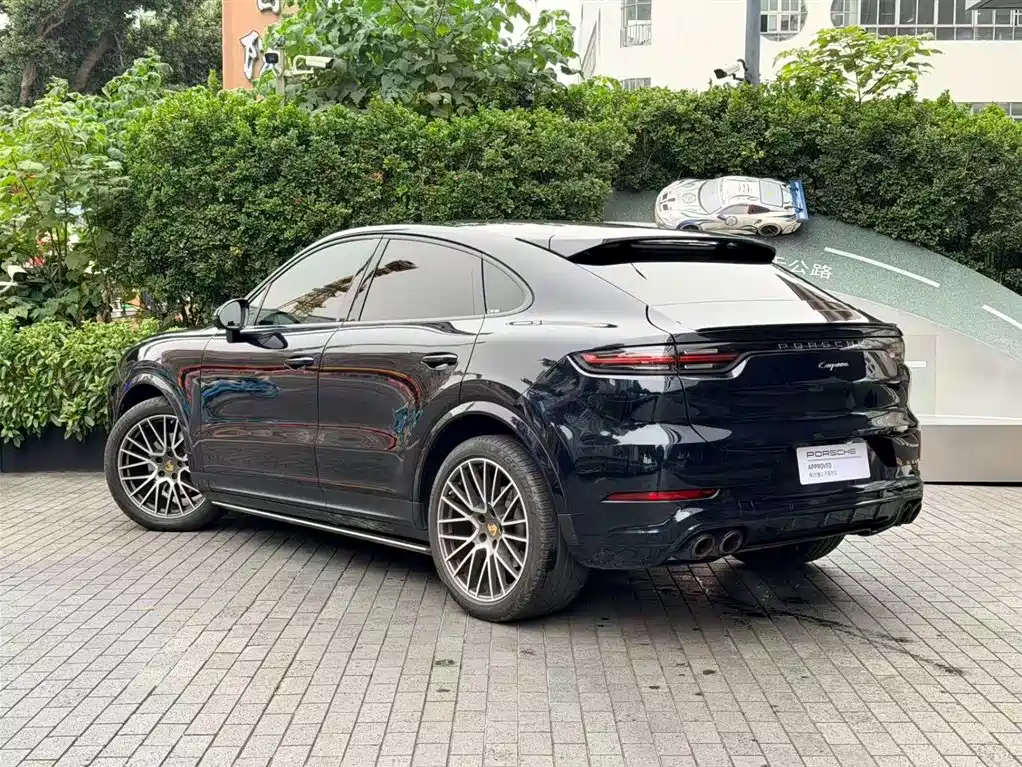 PORSCHE CAYENNE