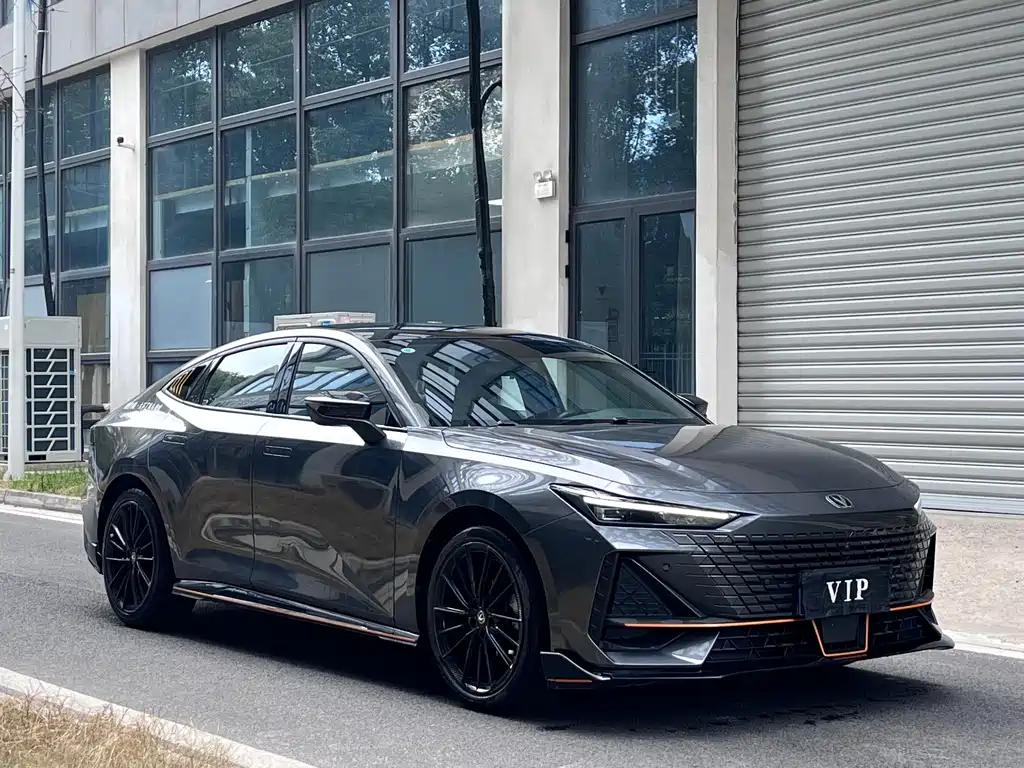 Changan UNI-V — миниатюра 3