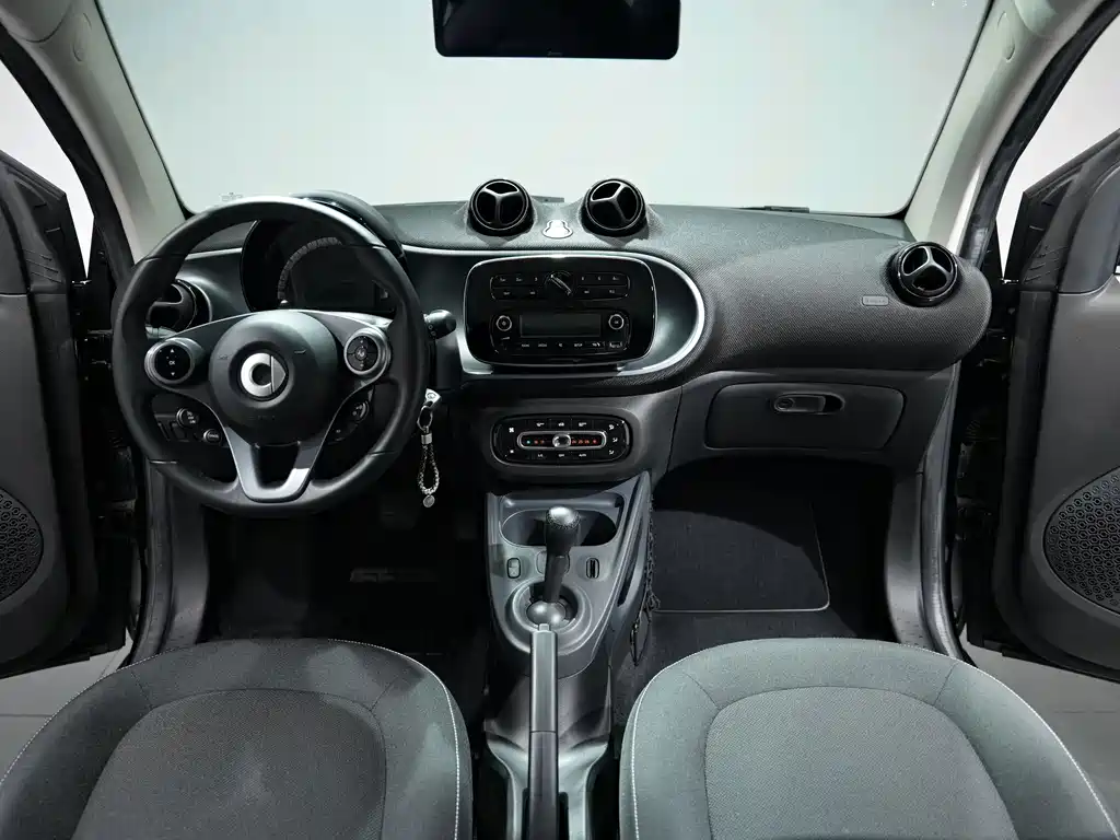 smart Smart Fortwo — миниатюра 11