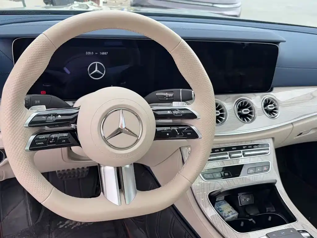 Mercedes-Benz E-Class (Import) — миниатюра 4