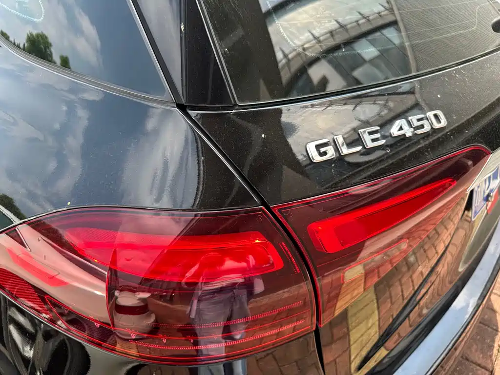 Mercedes-Benz GLE (Import) — миниатюра 13