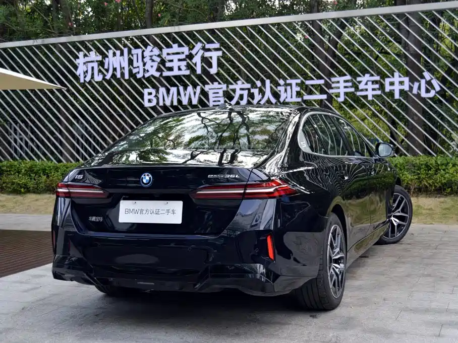 BMW i5 — миниатюра 4