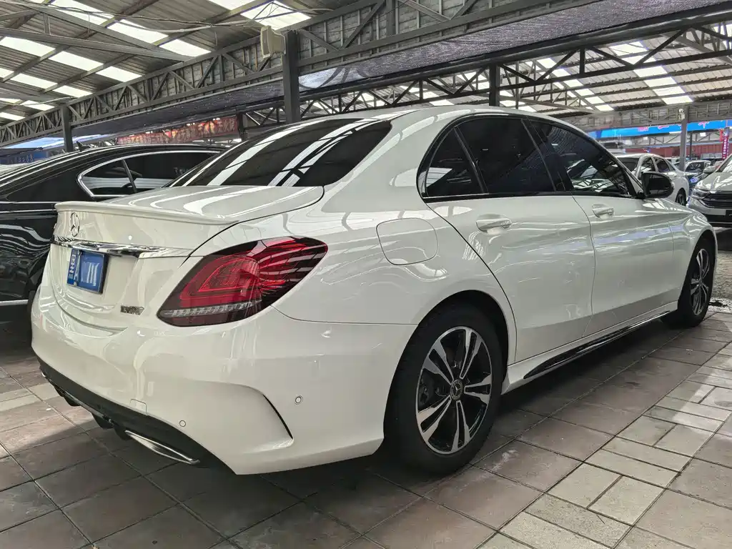 Mercedes-Benz C-Class — миниатюра 3