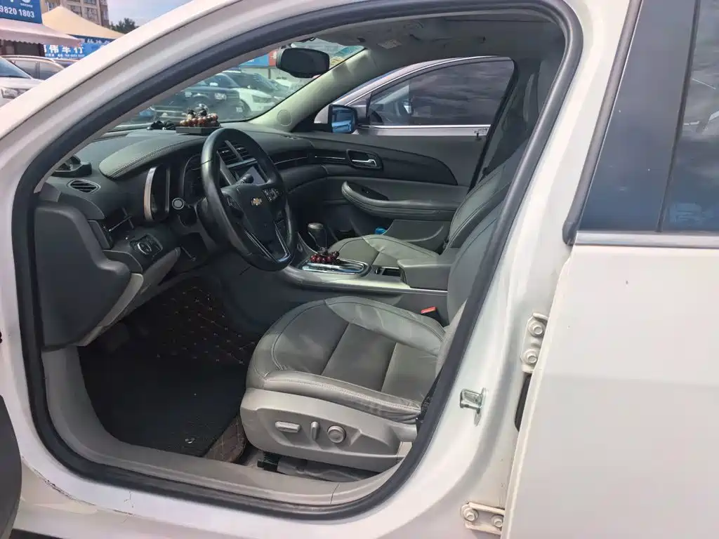 Chevrolet Malibu — миниатюра 12