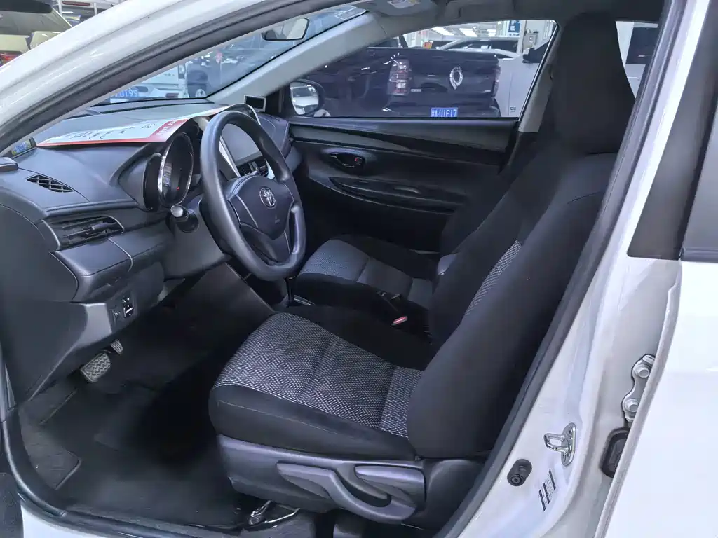 Toyota Vios FS — миниатюра 7