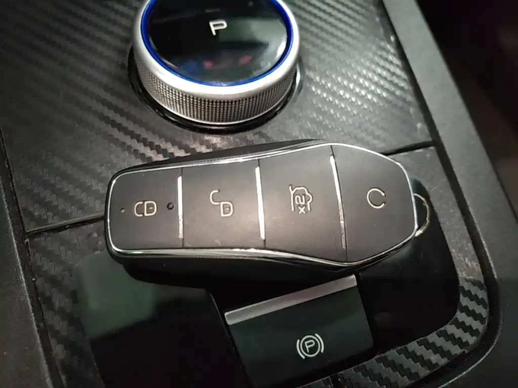 BYD e2 — миниатюра 10