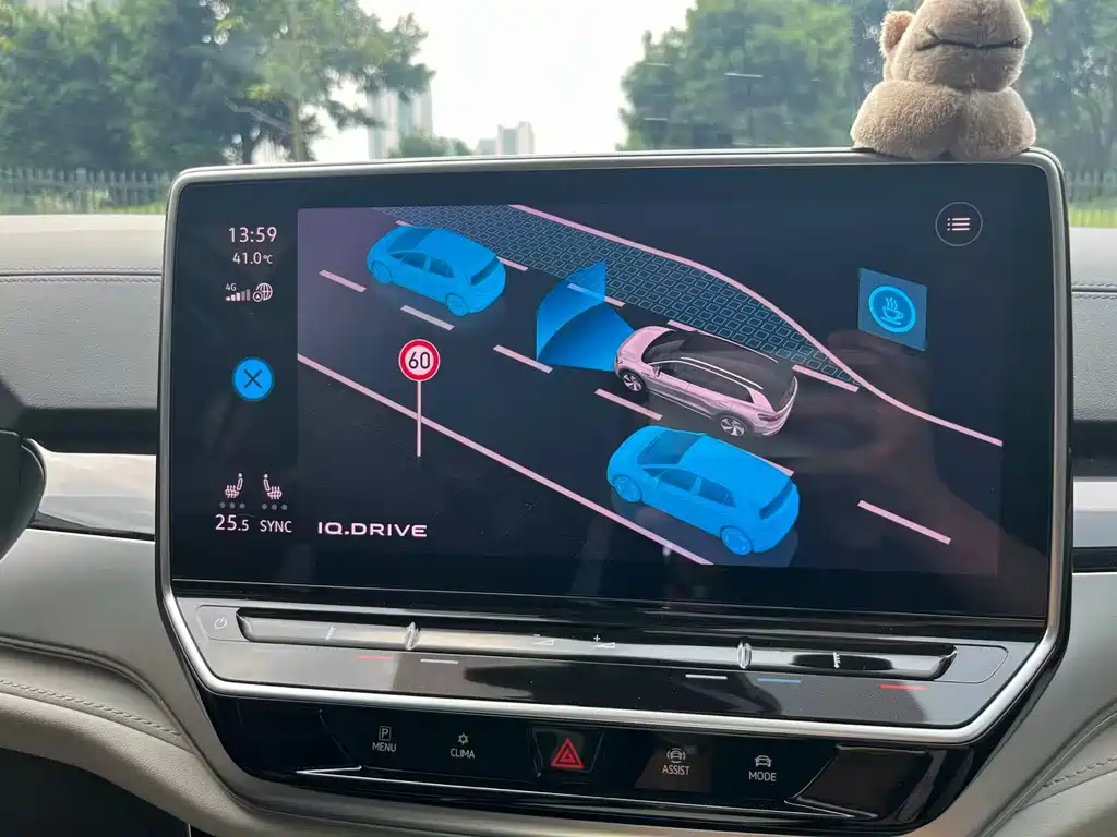 Volkswagen ID.6 Crozz — миниатюра 12