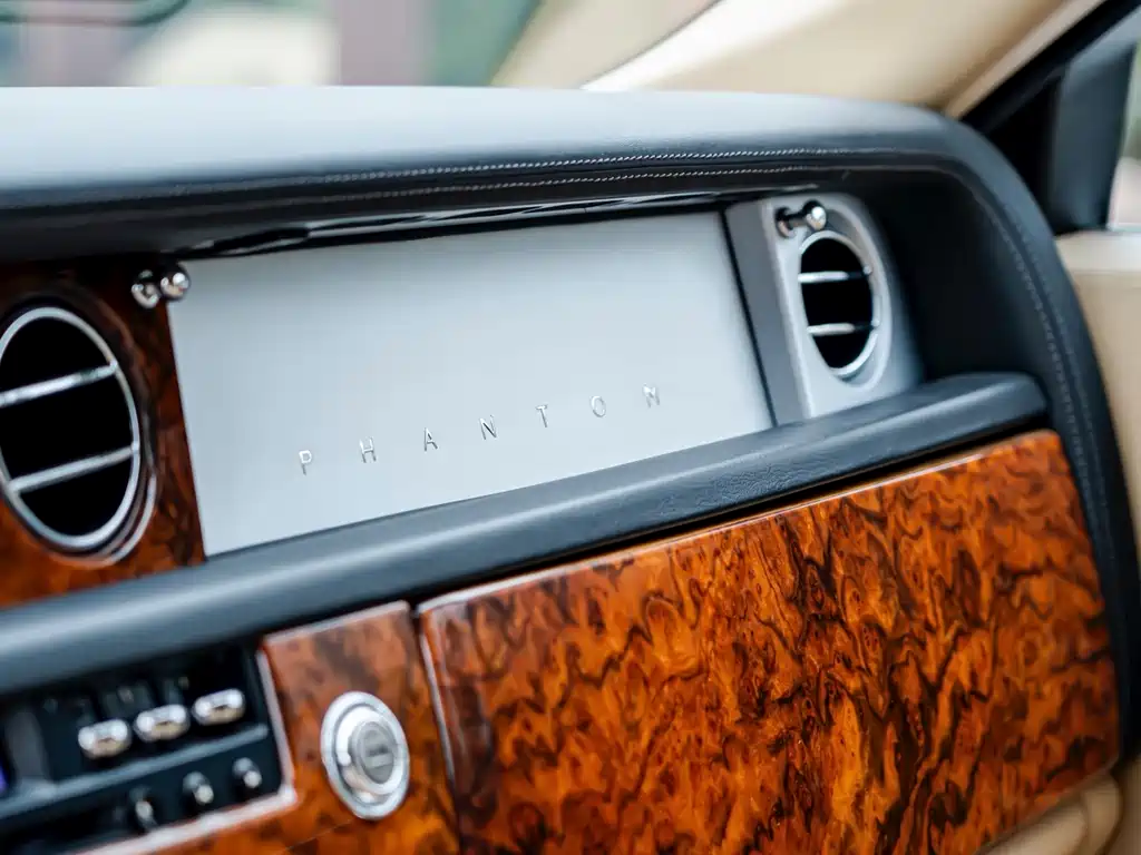 Rolls-Royce Phantom — миниатюра 9