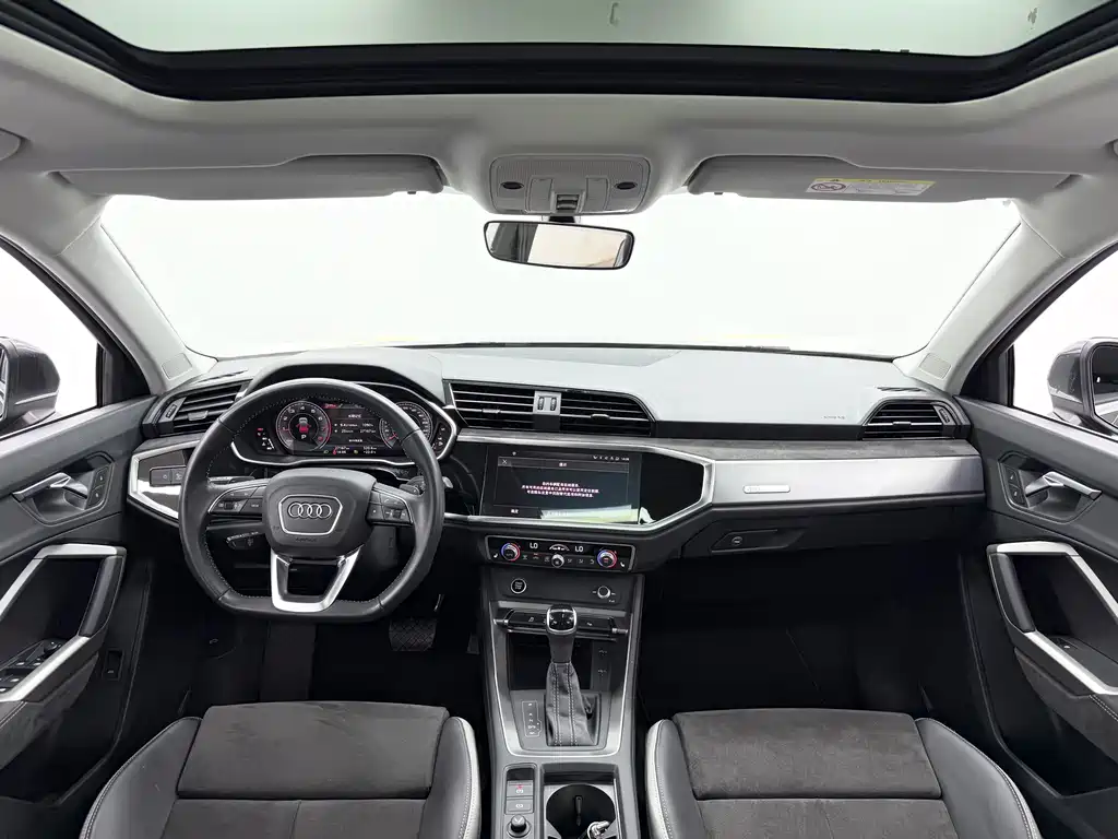 Audi Q3 — миниатюра 11